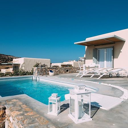 Schinoza Luxury Suites Schoinoussa Exterior foto
