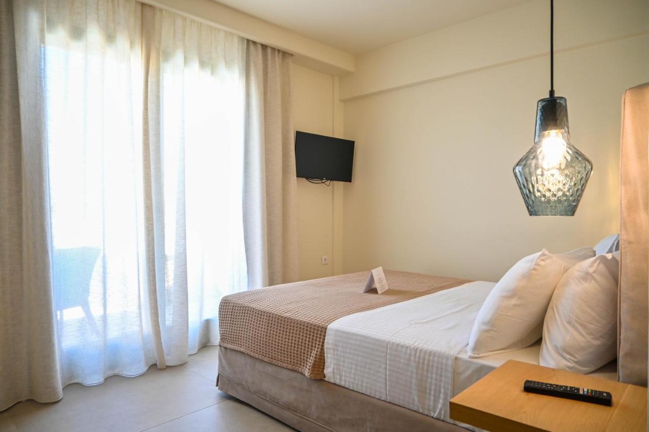 Schinoza Luxury Suites Schoinoussa Exterior foto